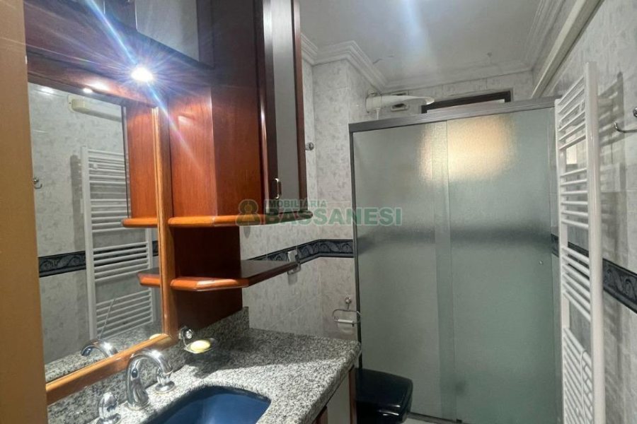Apartamento com 144m², 3 dormitórios, 2 vagas, no bairro São Pelegrino em Caxias do Sul para Comprar