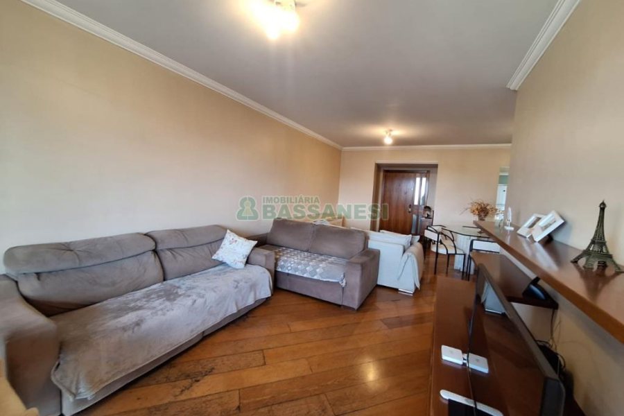 Apartamento com 157m², 3 dormitórios, 1 vaga, no bairro São Pelegrino em Caxias do Sul para Comprar