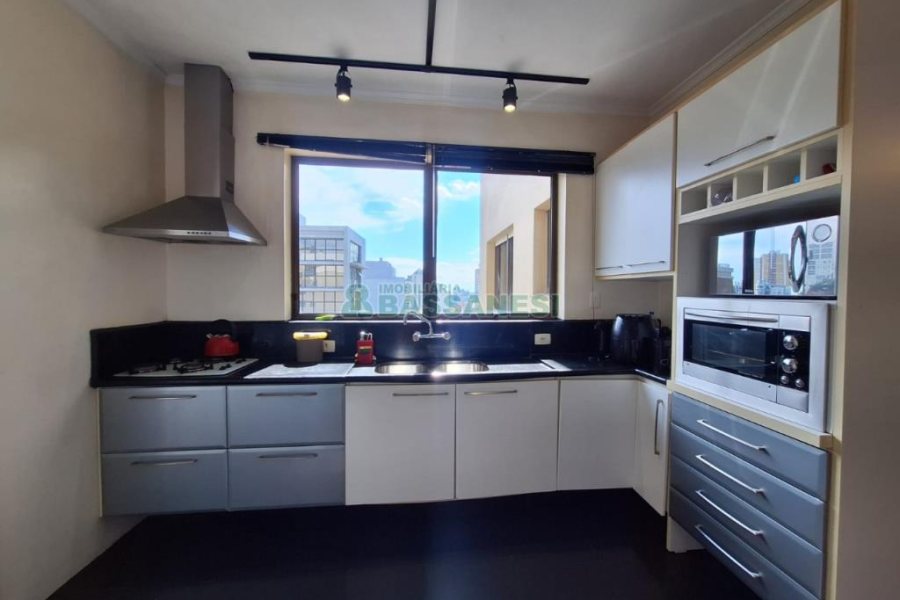 Apartamento com 157m², 3 dormitórios, 1 vaga, no bairro São Pelegrino em Caxias do Sul para Comprar