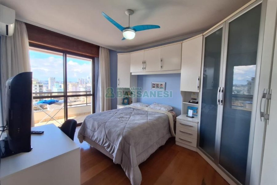 Apartamento com 157m², 3 dormitórios, 1 vaga, no bairro São Pelegrino em Caxias do Sul para Comprar