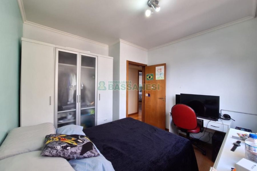 Apartamento com 157m², 3 dormitórios, 1 vaga, no bairro São Pelegrino em Caxias do Sul para Comprar