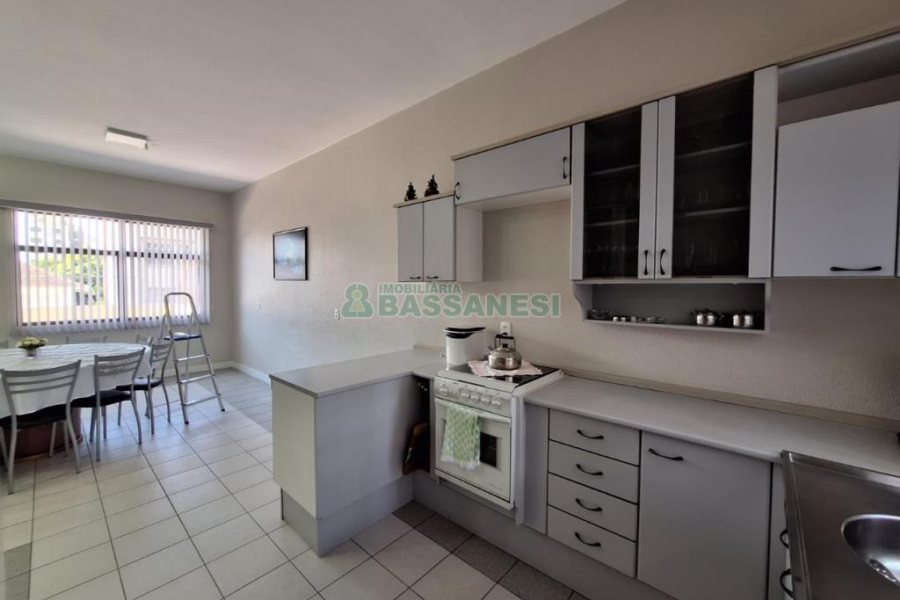 Apartamento com 157m², 3 dormitórios, 1 vaga, no bairro São Pelegrino em Caxias do Sul para Comprar