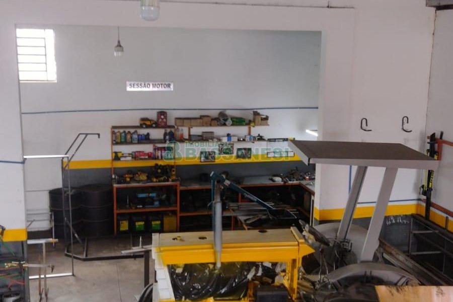 Casa com 140m², 3 dormitórios, -3 vaga, no bairro Centenário em Caxias do Sul para Comprar