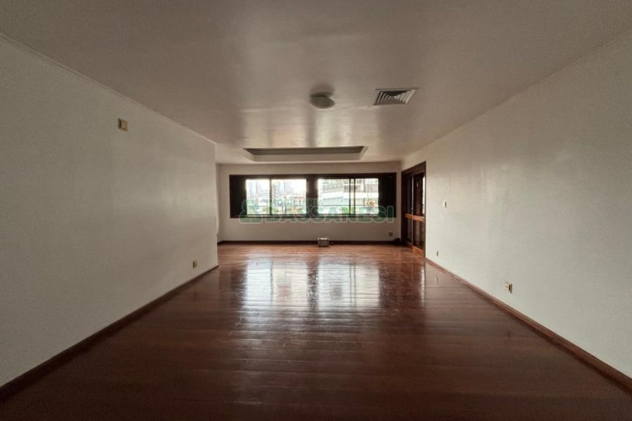 Apartamento com 382m², 3 dormitórios, 5 vagas, no bairro Panazzolo em Caxias do Sul para Alugar