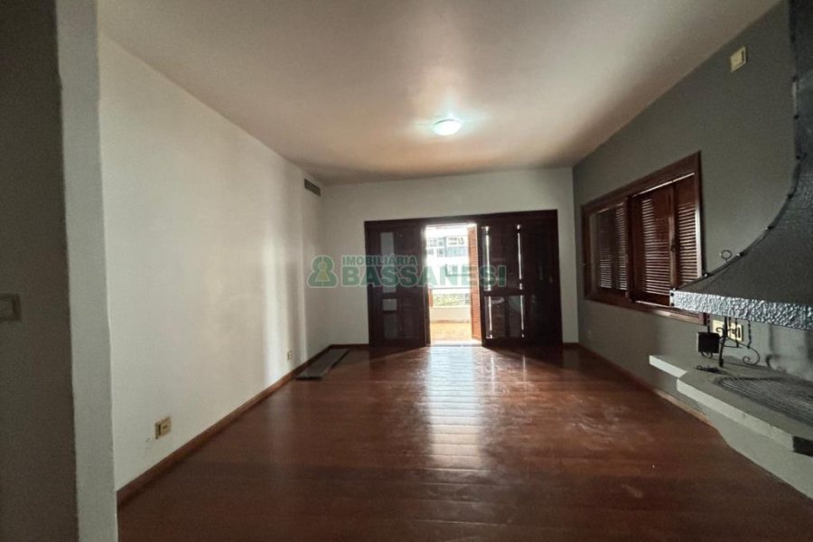 Apartamento com 382m², 3 dormitórios, 5 vagas, no bairro Panazzolo em Caxias do Sul para Alugar