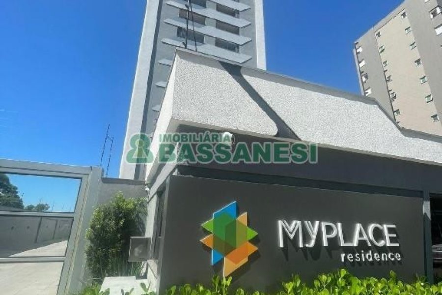 Apto Mobiliado com 58m², 2 dormitórios, 1 vaga, no bairro Panazzolo em Caxias do Sul para Comprar