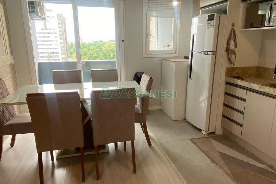 Apto Mobiliado com 58m², 2 dormitórios, 1 vaga, no bairro Panazzolo em Caxias do Sul para Comprar