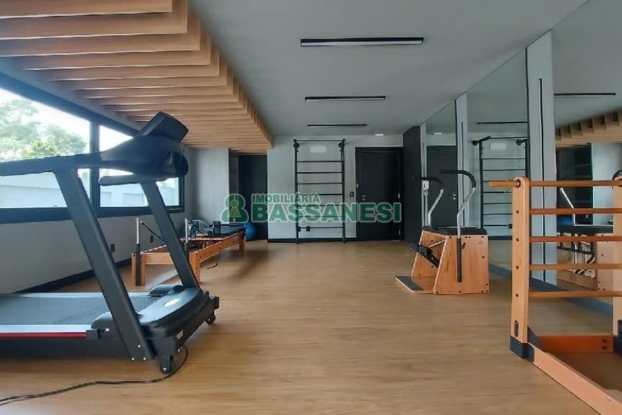 Apto Mobiliado com 58m², 2 dormitórios, 1 vaga, no bairro Panazzolo em Caxias do Sul para Comprar