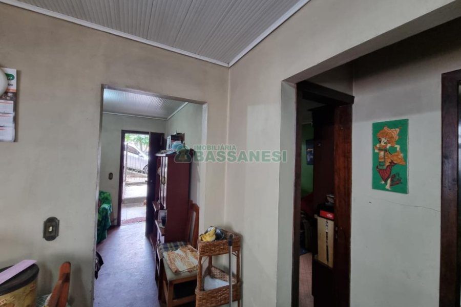 Casa com 164m², 3 dormitórios, no bairro Panazzolo em Caxias do Sul para Comprar