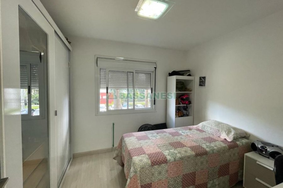 Apartamento com 103m², 3 dormitórios, 2 vagas, no bairro Rio Branco em Caxias do Sul para Comprar