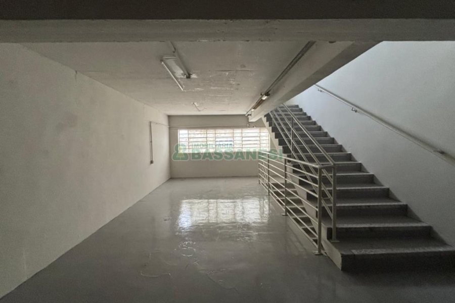 Loja com 630m², no bairro Floresta em Caxias do Sul para Alugar
