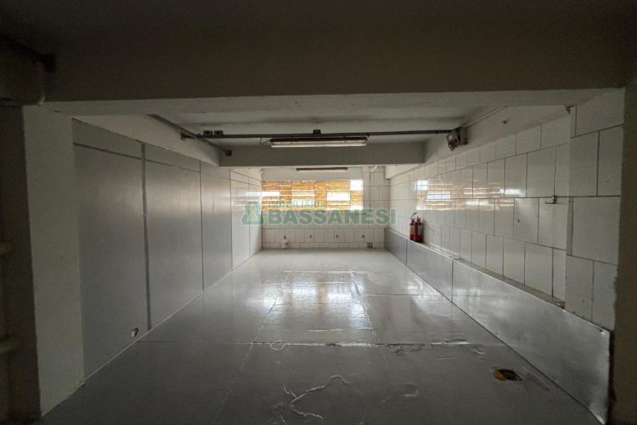 Loja com 630m², no bairro Floresta em Caxias do Sul para Alugar