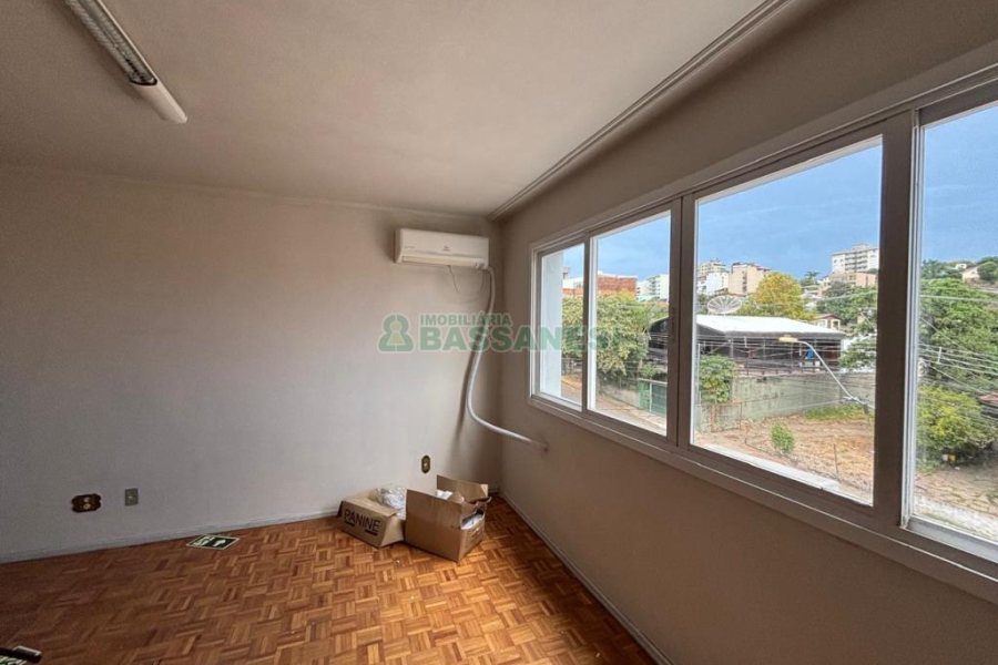 Loja com 630m², no bairro Floresta em Caxias do Sul para Alugar