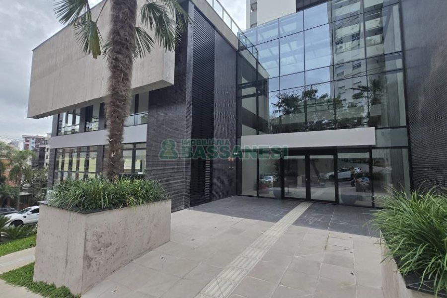 Sala com 89m², 1 vaga, no bairro Exposição em Caxias do Sul para Comprar