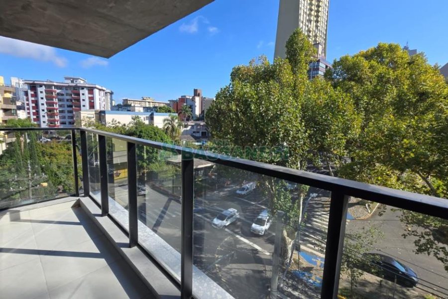 Sala com 89m², 1 vaga, no bairro Exposição em Caxias do Sul para Comprar