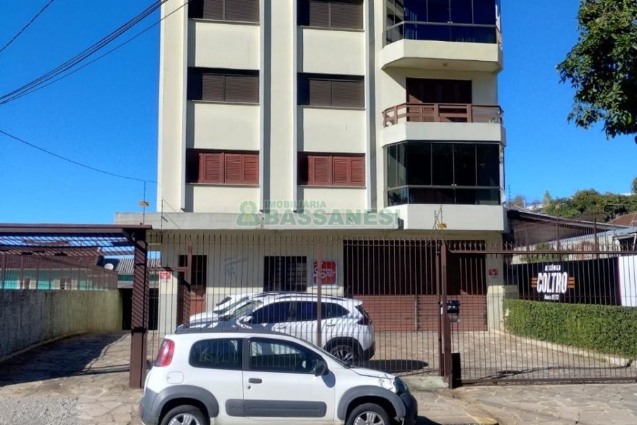 Apartamento com 118m², 3 dormitórios, 1 vaga, no bairro Lourdes em Caxias do Sul para Comprar