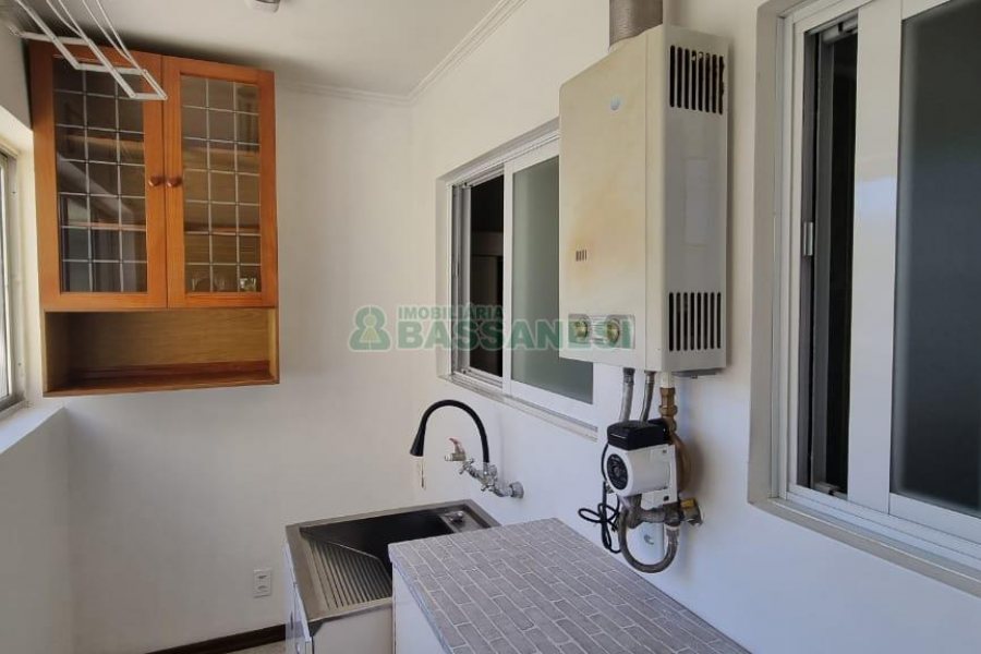 Apartamento com 118m², 3 dormitórios, 1 vaga, no bairro Lourdes em Caxias do Sul para Comprar