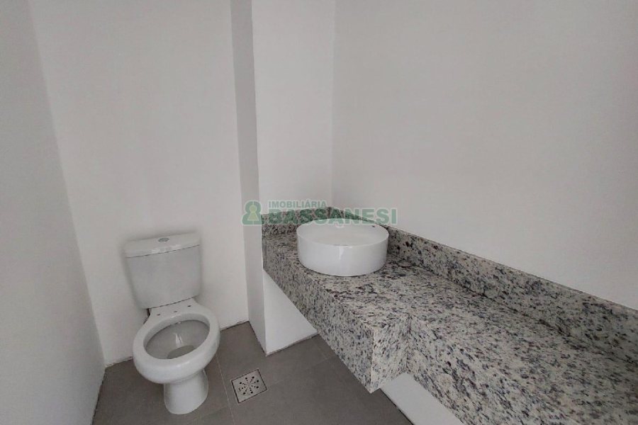 Sala com 45m², 1 vaga, no bairro Exposição em Caxias do Sul para Alugar