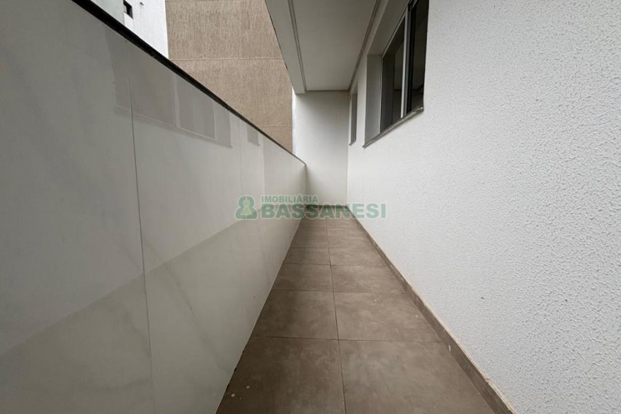 Apartamento com 133m², 3 dormitórios, 1 vaga, no bairro Madureira em Caxias do Sul para Alugar