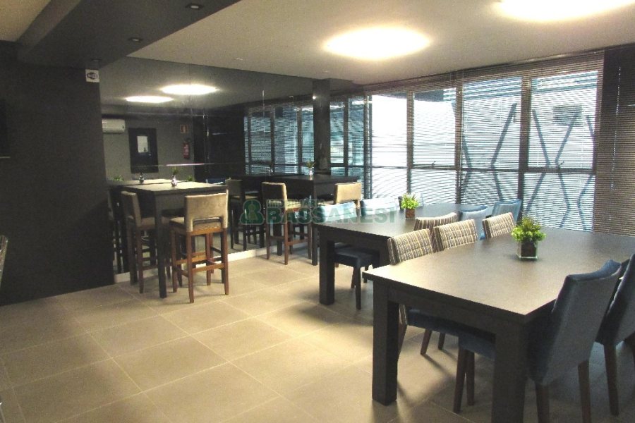 Sala com 41m², 1 vaga, no bairro Lourdes em Caxias do Sul para Comprar