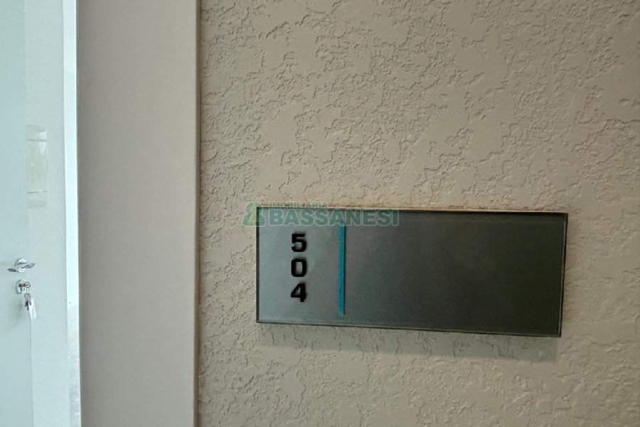 Sala com 41m², 1 vaga, no bairro Lourdes em Caxias do Sul para Comprar