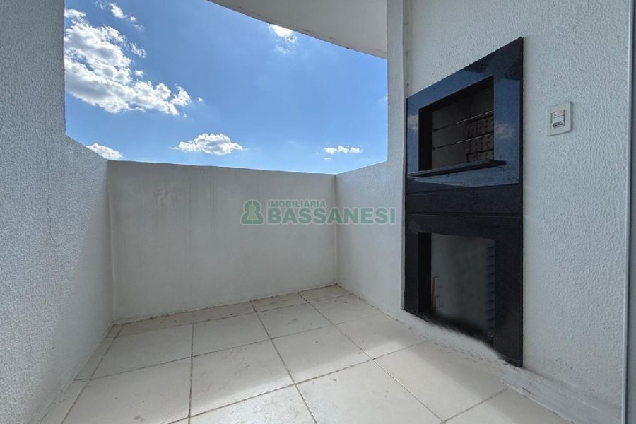 Apartamento com 58m², 2 dormitórios, 1 vaga, no bairro Vila Verde em Caxias do Sul para Alugar