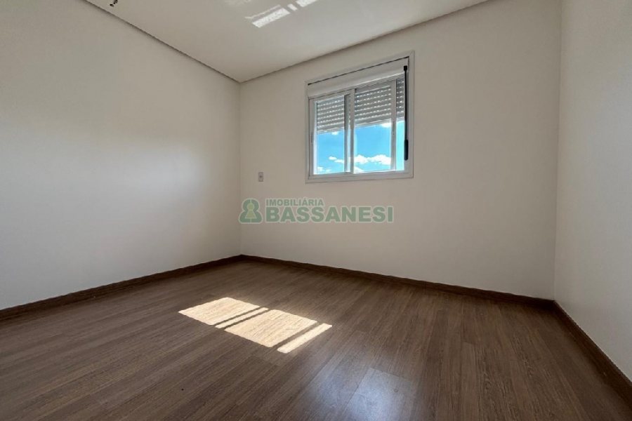 Apartamento com 58m², 2 dormitórios, 1 vaga, no bairro Vila Verde em Caxias do Sul para Alugar