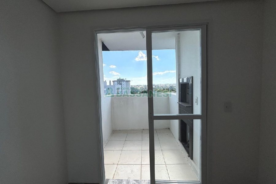 Apartamento com 58m², 2 dormitórios, 1 vaga, no bairro Vila Verde em Caxias do Sul para Alugar