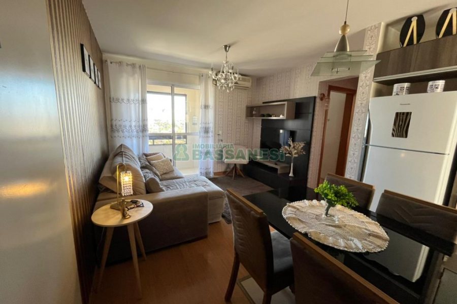 Apto Mobiliado com 63m², 2 dormitórios, 1 vaga, no bairro Petrópolis em Caxias do Sul para Alugar