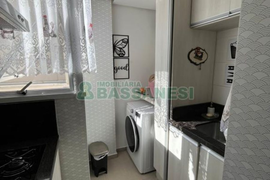 Apto Mobiliado com 63m², 2 dormitórios, 1 vaga, no bairro Petrópolis em Caxias do Sul para Alugar