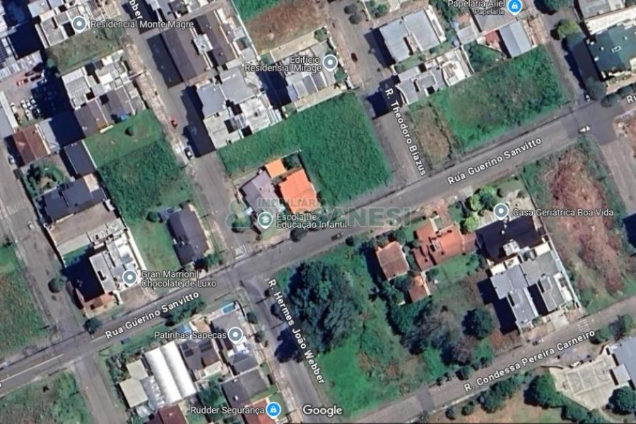 Terreno com 420m², no bairro Sanvitto em Caxias do Sul para Comprar