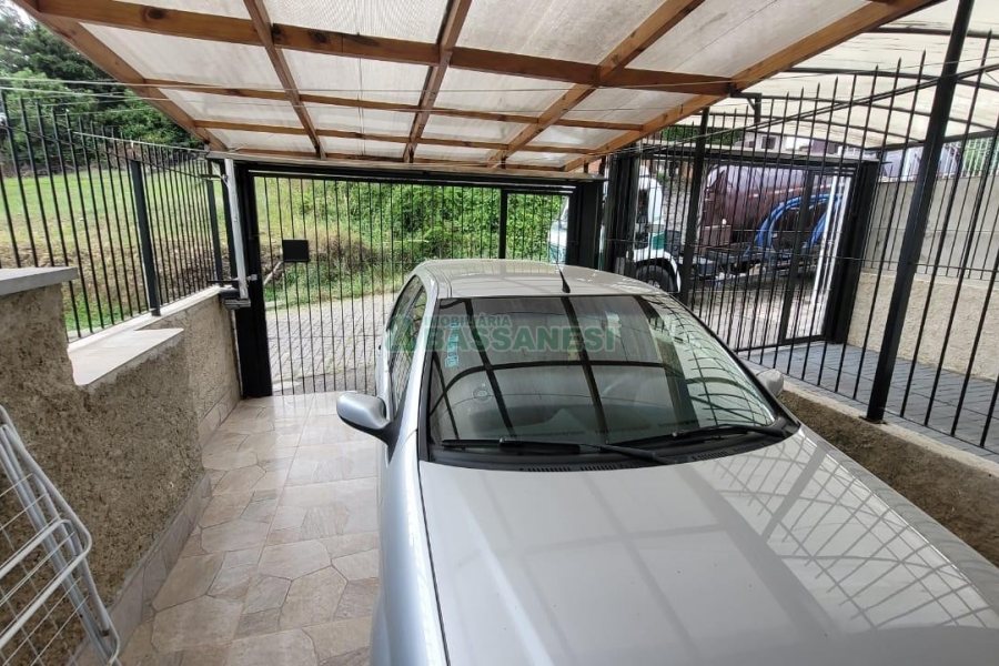 Sobrado Mobiliado com 70m², 2 dormitórios, 1 vaga, no bairro Salgado Filho em Caxias do Sul para Alugar
