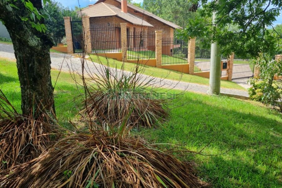 Chácara com 1672m², no bairro Linha 40 em Caxias do Sul para Comprar