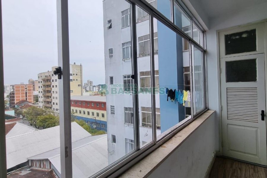 Apartamento com 98m², 3 dormitórios, no bairro Centro em Caxias do Sul para Comprar