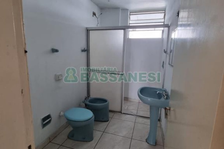 Apartamento com 98m², 3 dormitórios, no bairro Centro em Caxias do Sul para Comprar