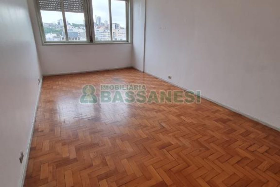 Apartamento com 98m², 3 dormitórios, no bairro Centro em Caxias do Sul para Comprar