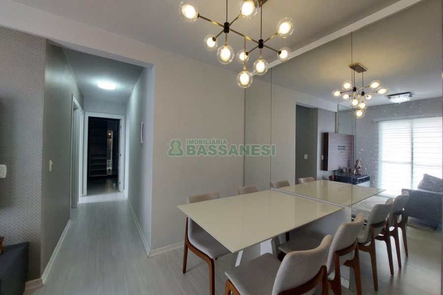 Apto Mobiliado com 60m², 2 dormitórios, 1 vaga, no bairro São Pelegrino em Caxias do Sul para Alugar