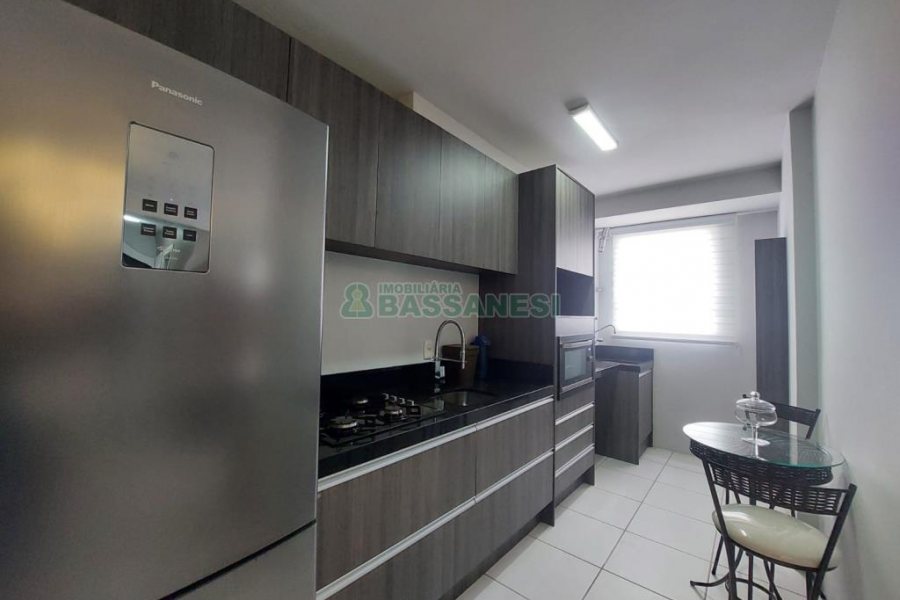 Apto Mobiliado com 60m², 2 dormitórios, 1 vaga, no bairro São Pelegrino em Caxias do Sul para Alugar