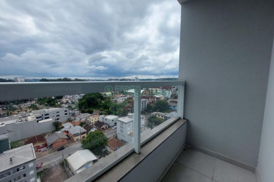 Apto Mobiliado com 60m², 2 dormitórios, 1 vaga, no bairro São Pelegrino em Caxias do Sul para Alugar