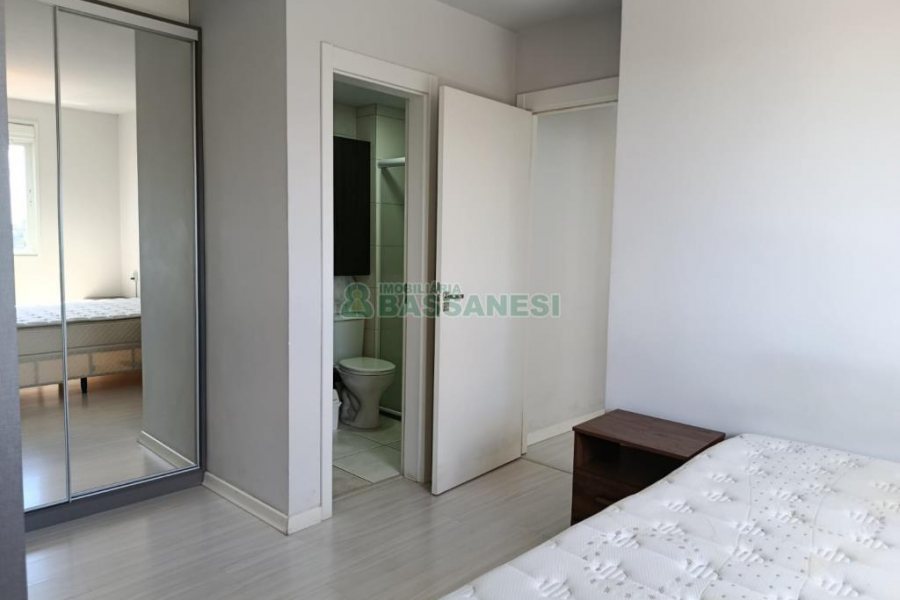 Apto Mobiliado com 60m², 2 dormitórios, 1 vaga, no bairro São Pelegrino em Caxias do Sul para Alugar