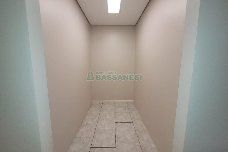 Predio com 370m², no bairro São Pelegrino em Caxias do Sul para Alugar
