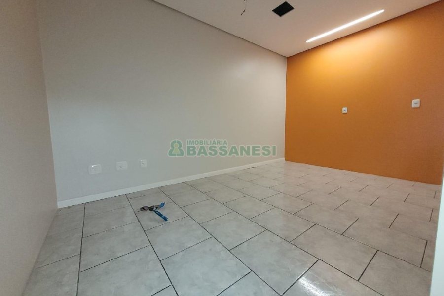 Predio com 370m², no bairro São Pelegrino em Caxias do Sul para Alugar