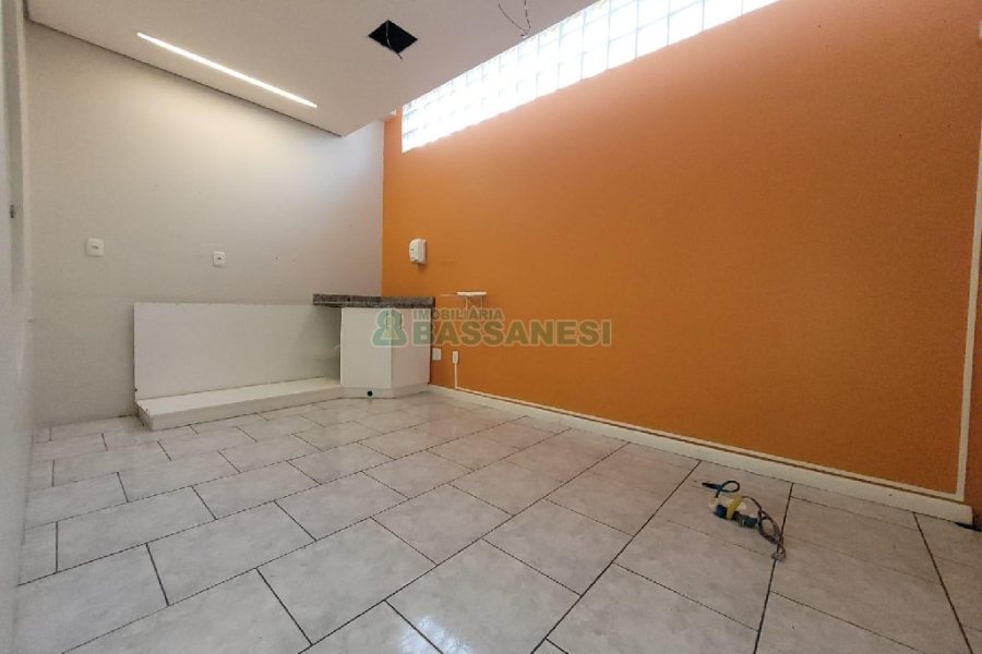 Predio com 370m², no bairro São Pelegrino em Caxias do Sul para Alugar