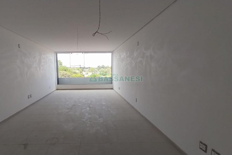 Sala com 55m², no bairro Desvio Rizzo em Caxias do Sul para Alugar