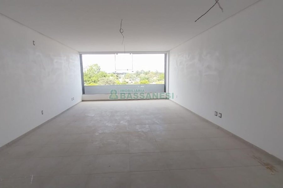 Sala com 55m², no bairro Desvio Rizzo em Caxias do Sul para Alugar
