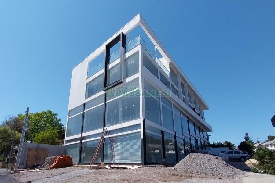 Sala com 47m², no bairro Desvio Rizzo em Caxias do Sul para Alugar