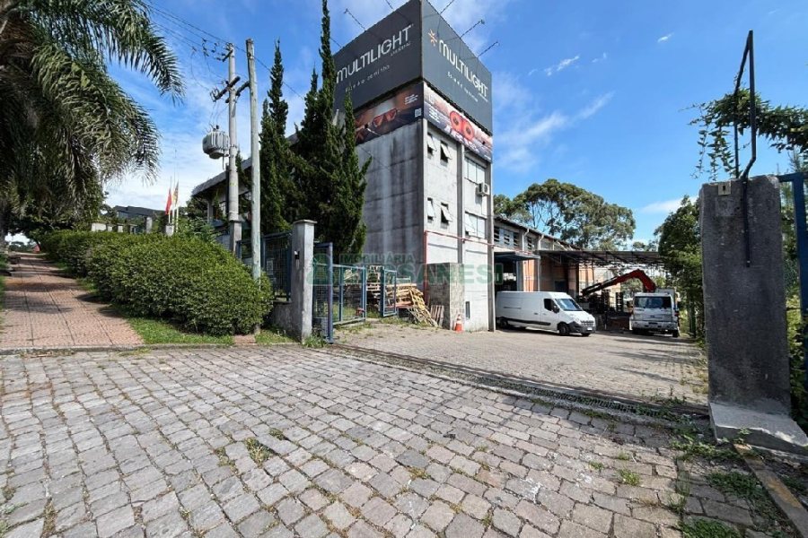 Pavilhão com 3078m², no bairro Distrito Industrial em Caxias do Sul para Alugar