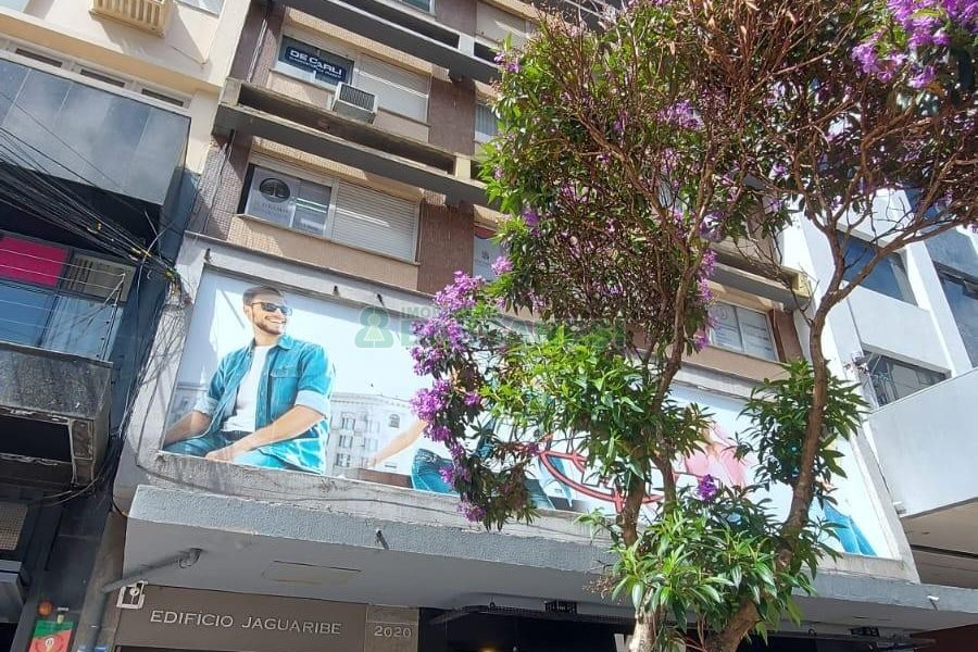 Sala com 66m², no bairro Centro em Caxias do Sul para Comprar