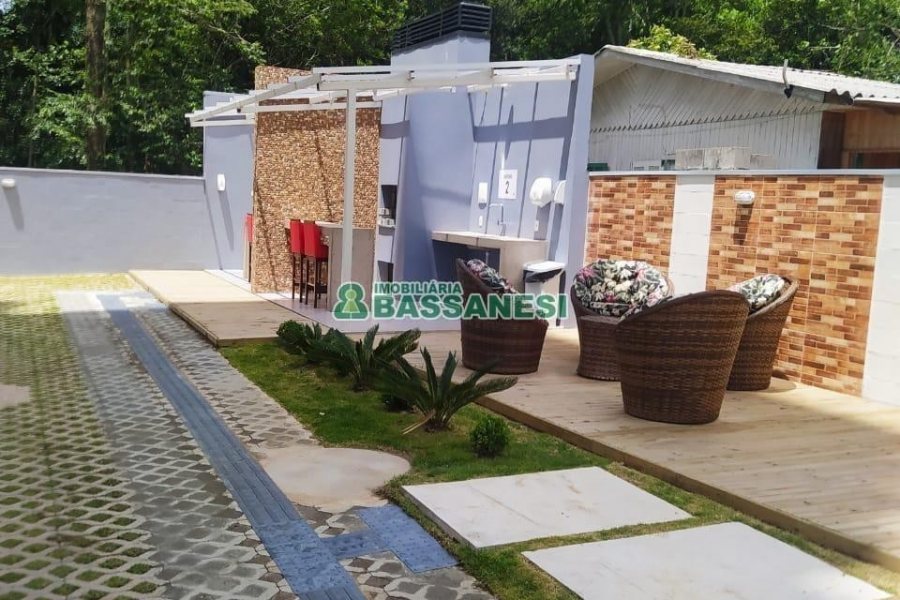 Apto Mobiliado com 30m², 1 dormitório, 1 vaga, no bairro Petrópolis em Caxias do Sul para Alugar