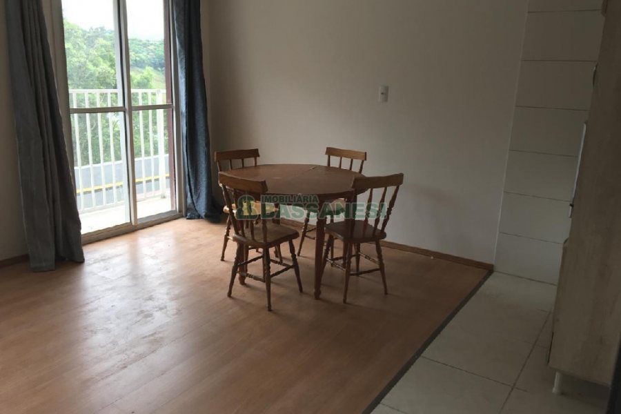 Apto Mobiliado com 30m², 1 dormitório, 1 vaga, no bairro Petrópolis em Caxias do Sul para Alugar